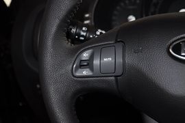 2012款起亚智跑2.0L