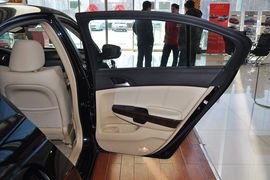 2013款广汽本田雅阁2.4L