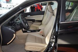 2013款广汽本田雅阁2.4L
