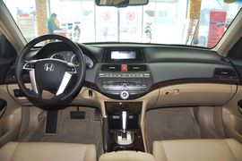 2013款广汽本田雅阁2.4L