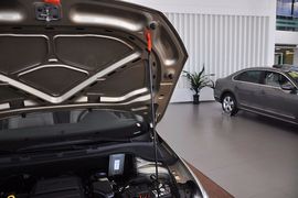 2013款大众全新桑塔纳1.6L自动舒适版