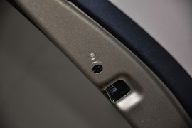 2013款大众全新桑塔纳1.6L自动舒适版
