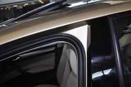 2013款大众全新桑塔纳1.6L自动舒适版
