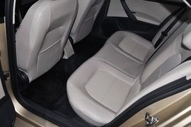2013款大众全新桑塔纳1.6L自动舒适版