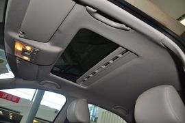 2013款大众全新桑塔纳1.6L自动舒适版