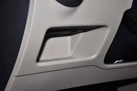 2013款大众全新桑塔纳1.6L自动舒适版