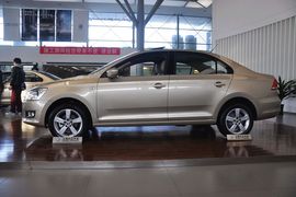 2013款大众全新桑塔纳1.6L自动舒适版