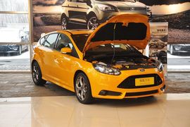 2013款福特福克斯ST