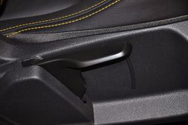 2013款福特福克斯ST