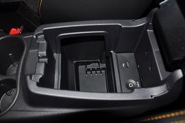 2013款福特福克斯ST