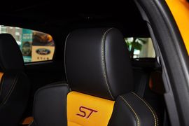 2013款福特福克斯ST