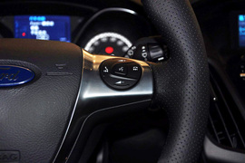 2013款福特福克斯ST