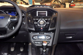 2013款福特福克斯ST