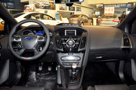 2013款福特福克斯ST