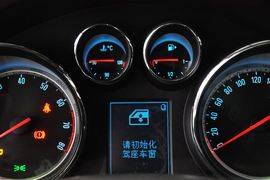 2013款别克君威1.6T自动精英运动版