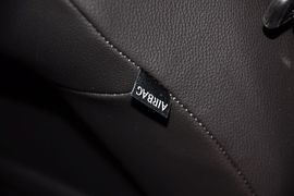 2012款福特福克斯两厢1.6L手动风尚型