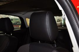 2012款福特福克斯两厢1.6L手动风尚型