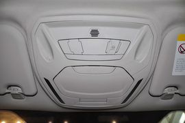 2012款福特福克斯两厢1.6L手动风尚型