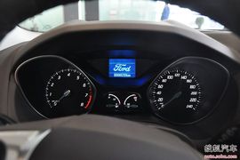 2012款福特福克斯两厢1.6L手动风尚型