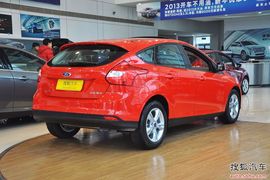 2012款福特福克斯两厢1.6L手动风尚型