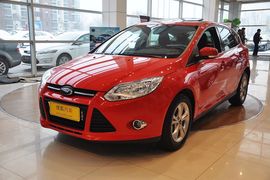 2012款福特福克斯两厢1.6L手动风尚型