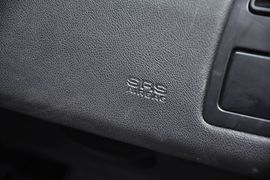 2012款雪铁龙世嘉两厢2.0L自动乐骋型