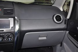 2011款铃木天语SX4