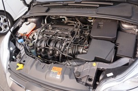 真相实验室——福特新福克斯两厢/三厢对比