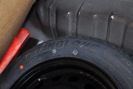 2013款一汽夏利N7