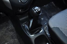 2013款一汽夏利N7