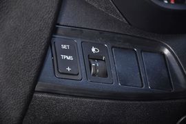 2013款一汽夏利N7