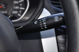 2013款一汽夏利N7