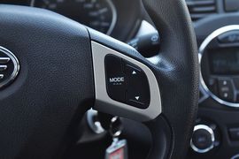 2013款一汽夏利N7