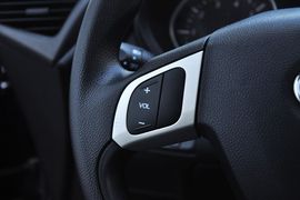 2013款一汽夏利N7