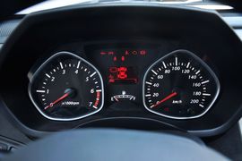 2013款一汽夏利N7