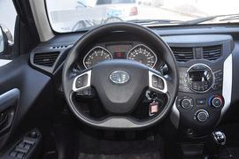 2013款一汽夏利N7