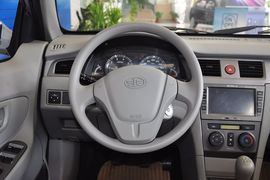 2013款一汽夏利N5