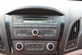 江淮瑞风S51.8T+6MT天窗版车型实拍