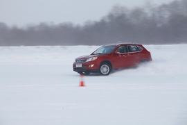 广汽传祺GS5冰雪试驾