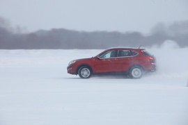 广汽传祺GS5冰雪试驾