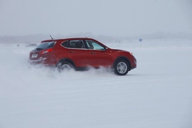 广汽传祺GS5冰雪试驾