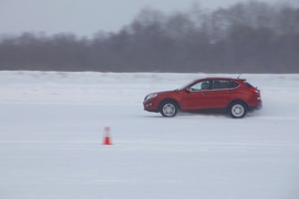 广汽传祺GS5冰雪试驾
