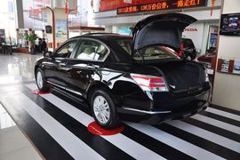 2013款本田雅阁2.0L