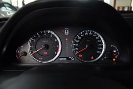 2013款本田雅阁2.0L