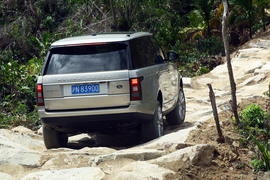 全新一代路虎揽胜三亚试驾图解