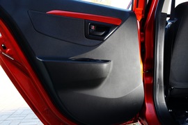 试驾天津一汽夏利N7