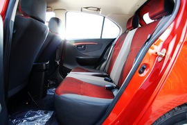 试驾天津一汽夏利N7