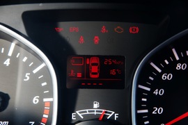 试驾天津一汽夏利N7