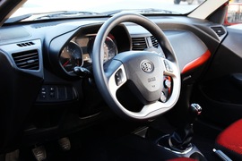 试驾天津一汽夏利N7