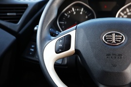 试驾天津一汽夏利N7